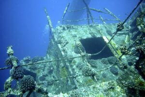 wreck-1656516_640 wreck-1656516_640