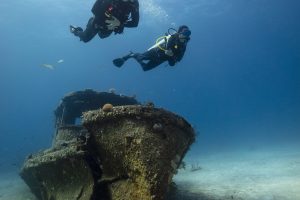 master scuba diver Málaga advanced scuba divers underwater