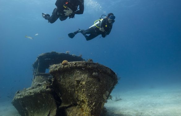master scuba diver Málaga advanced scuba divers underwater